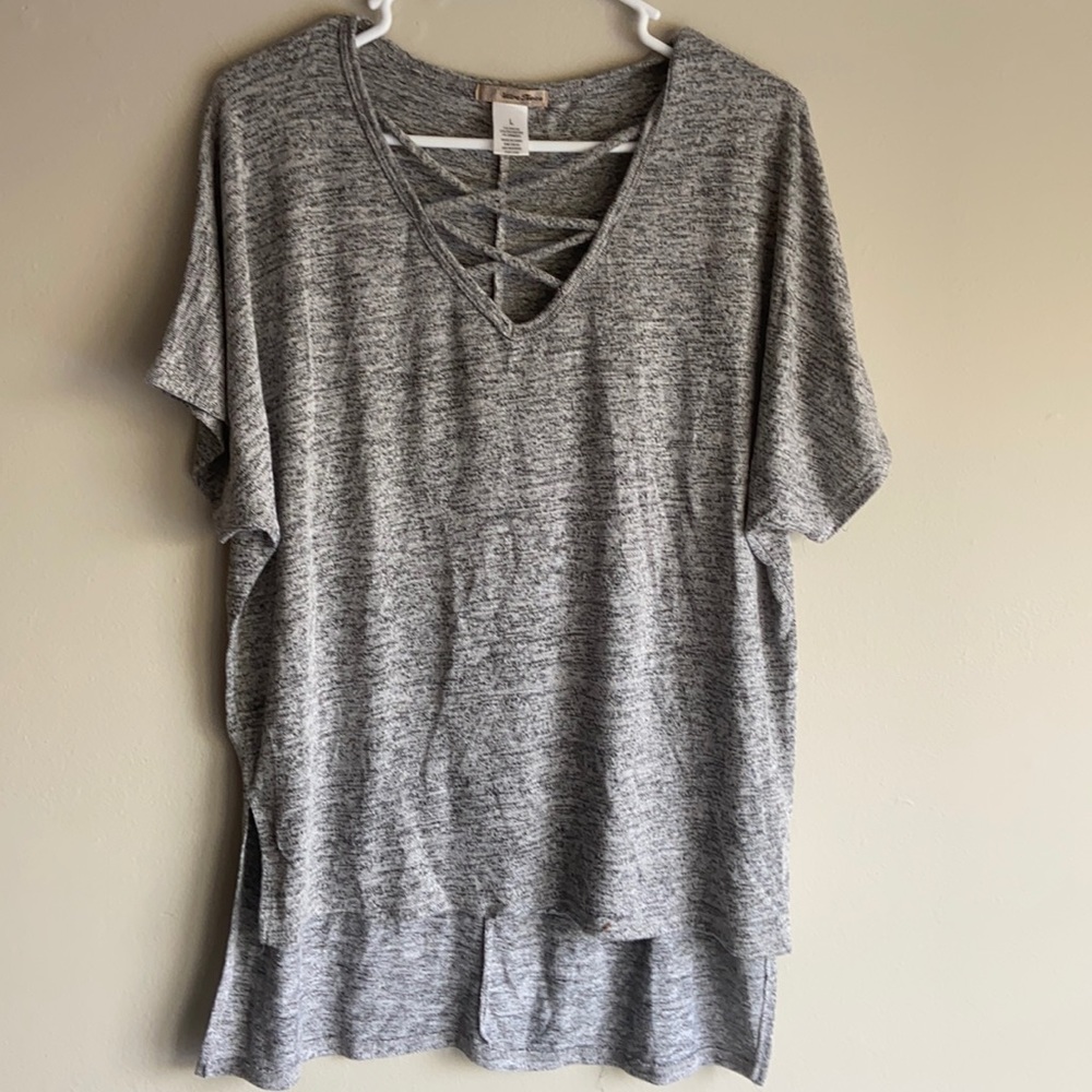 Women’s Large Strappy Top